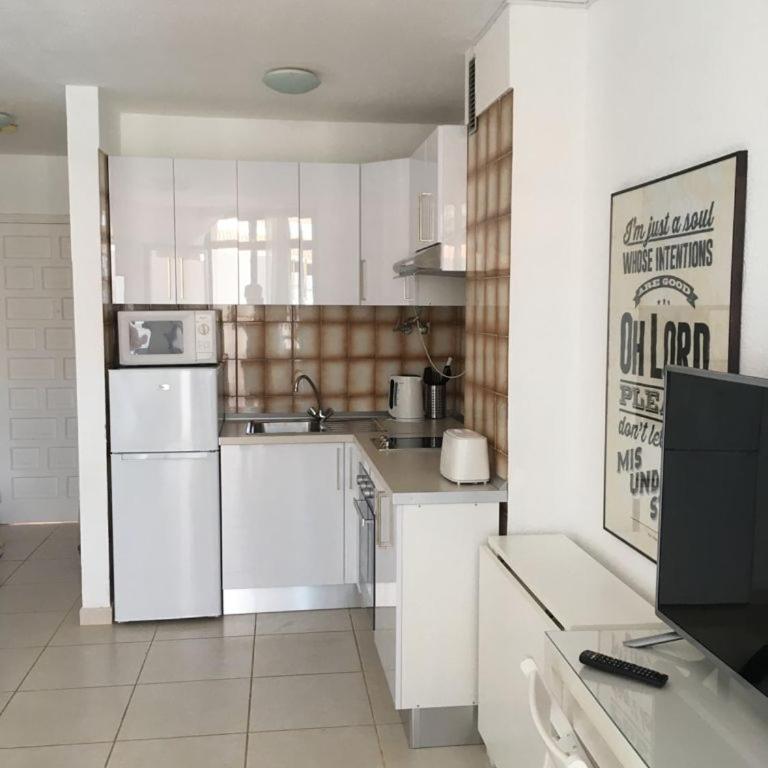 Lovely Studio Los Cristianos WIFI, Cable TV, Pool - Estudio con balcón - 6