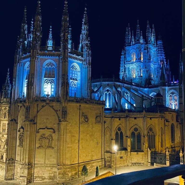 BELLA VISTA Catedral-Apartamentos Burgos Catedral - Apartamento con balcón - 60