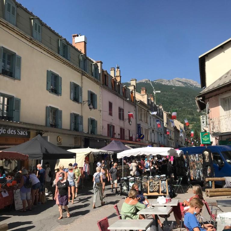 Appartement cosy montagne, centre ville de Briançon - Appartement - 21