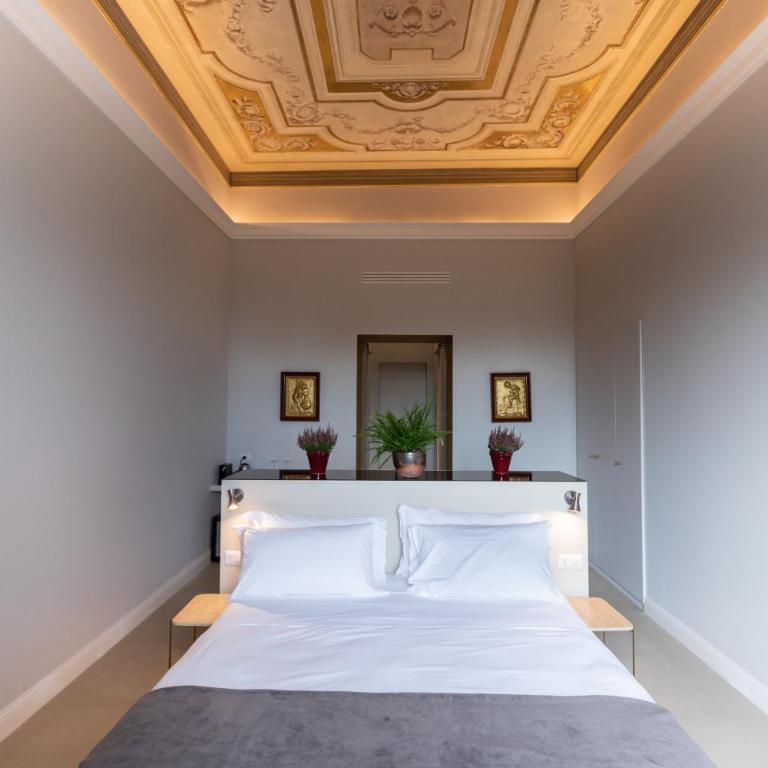 Domus 21 Luxury Suites - Superior King Room - 4