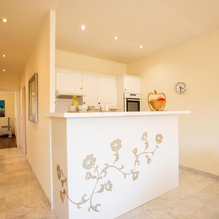 LE FOCH AP4244 By Riviera Holiday Homes - Appartement 2 Chambres - 4
