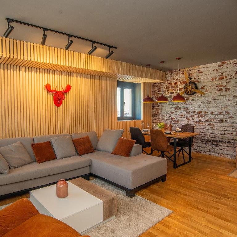 Stylish Two Bedroom Apartment at Ljubovic-Hill Park - Two-Bedroom Apartment - 3