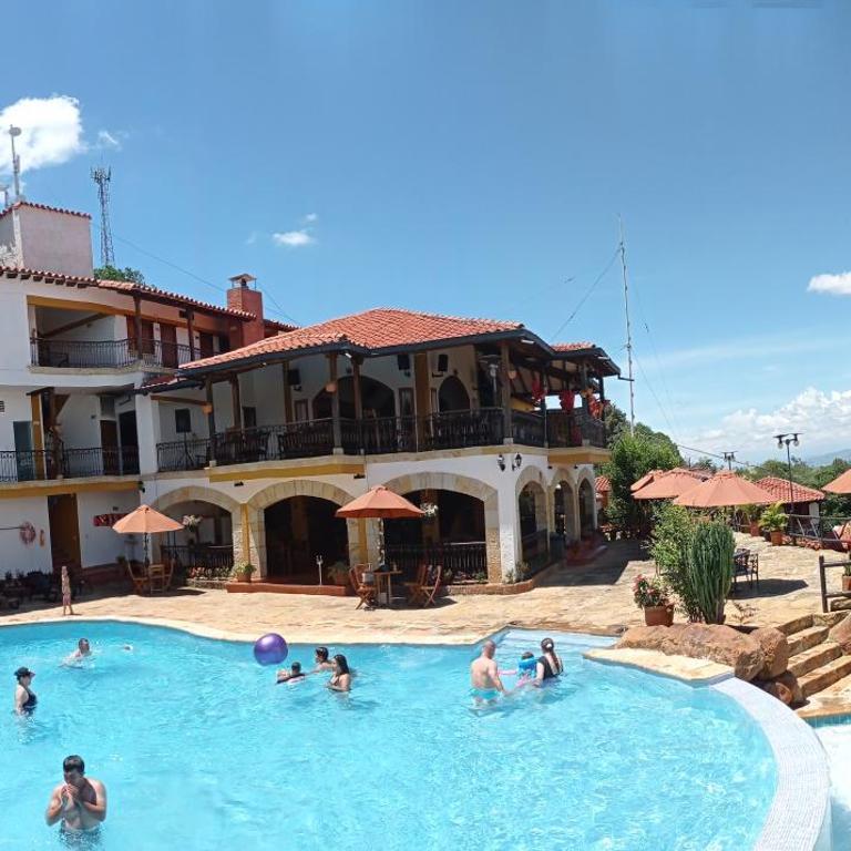 Hotel Las Rocas Resort Villanueva - Suite with Hot Tub - 1