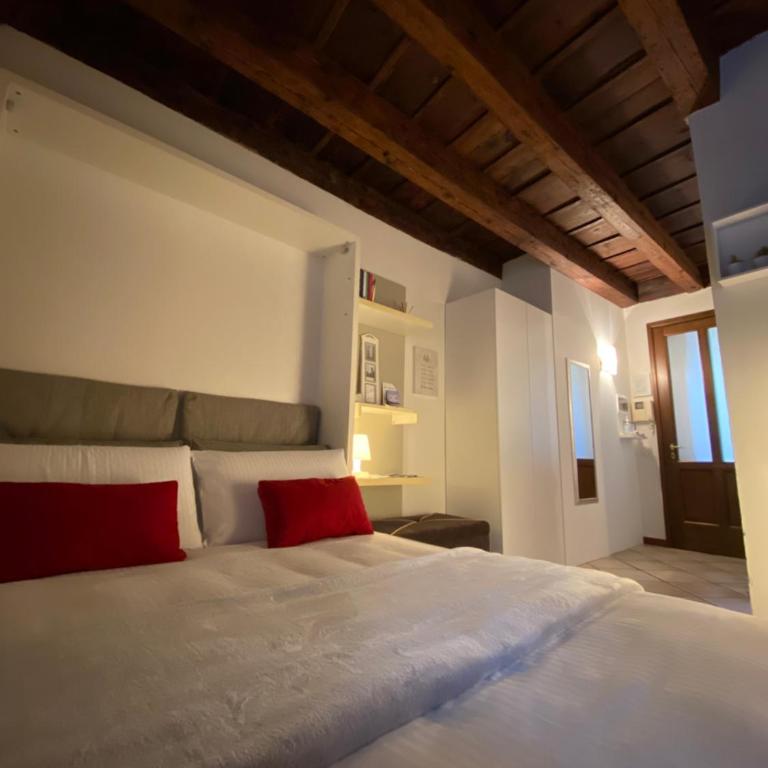 Domus Solarii Holiday Home - Camera Matrimoniale con Bagno Privato - 1
