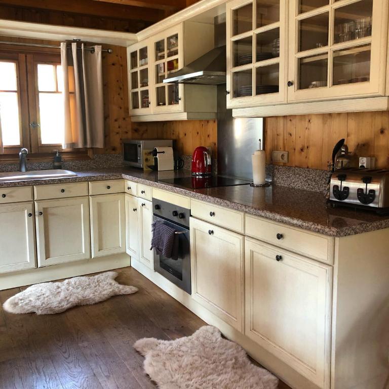 Chamonix Chalet with Mont Blanc Views Near Town Centre - Parking & Sauna - Chalet mit 3 Schlafzimmern - 7
