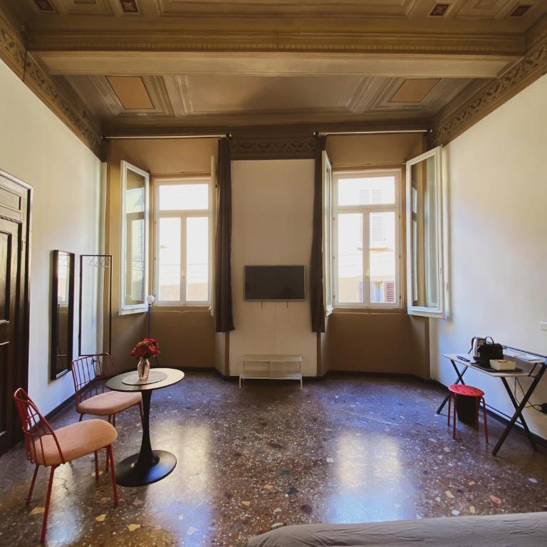 Residenza Studio delle Arti - Double room with private external bathroom - Camera matrimoniale con bagno privato esterno - 6