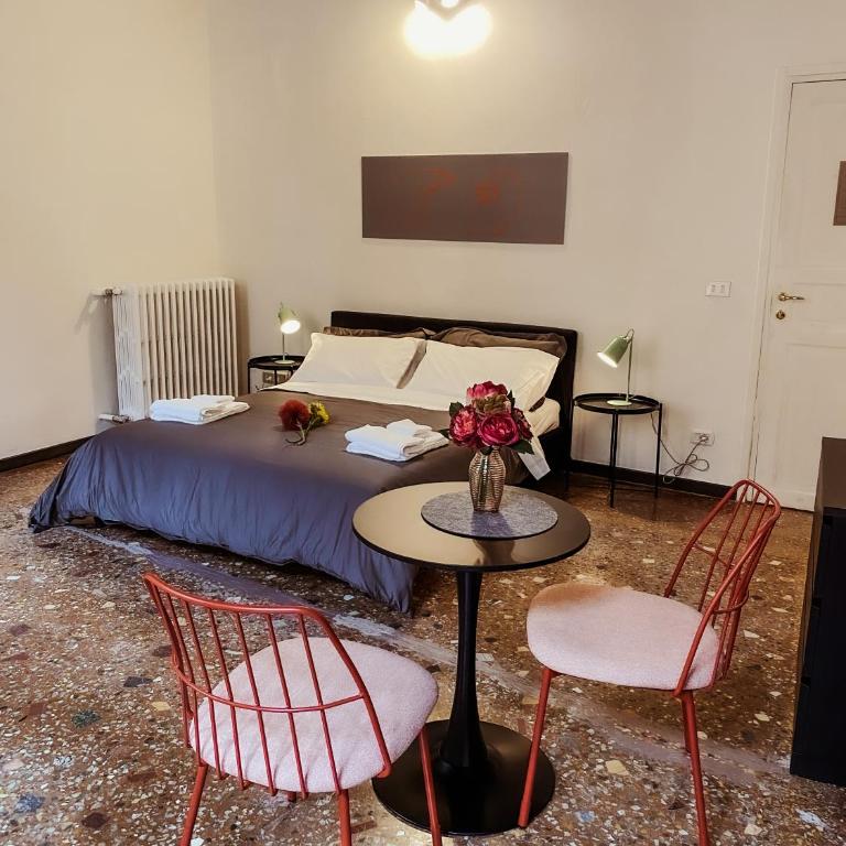 Residenza Studio delle Arti - Double room with private external bathroom - Camera matrimoniale con bagno privato esterno - 8