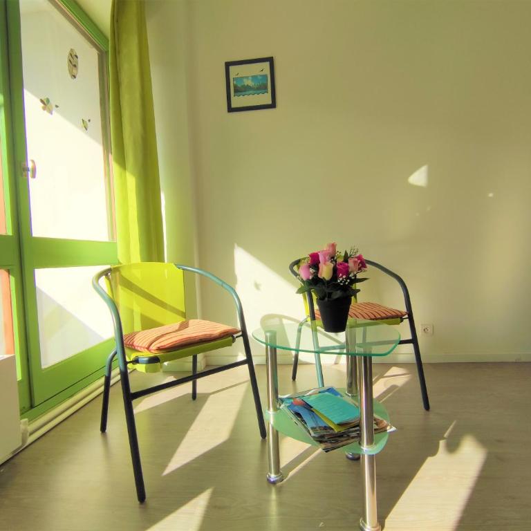 6 appartements et 4 adresses à mi-chemin entre le Vieux Port et l île de Ré - Appartement avec Balcon - 4