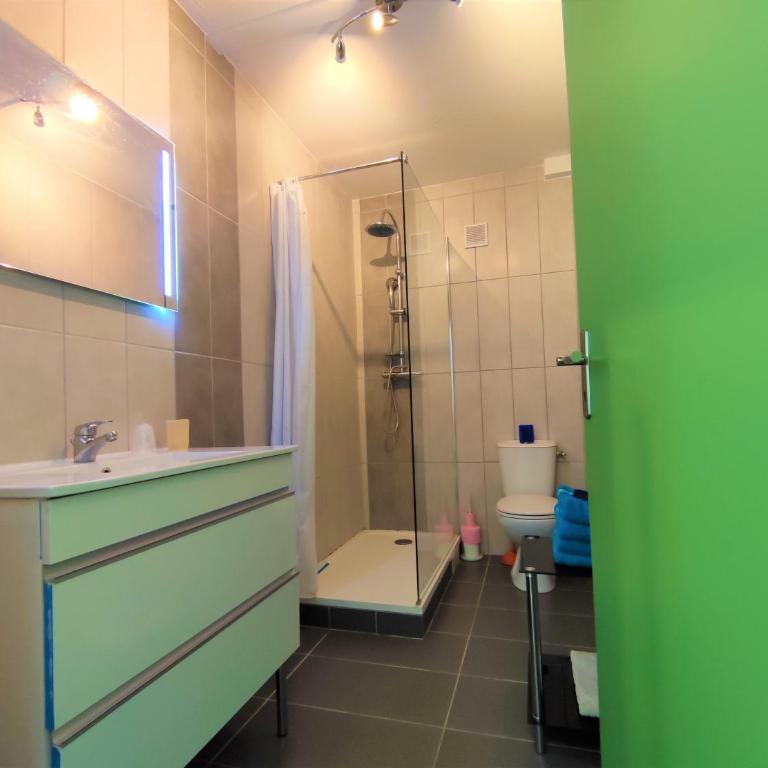 6 appartements et 4 adresses à mi-chemin entre le Vieux Port et l île de Ré - Appartement avec Balcon - 8