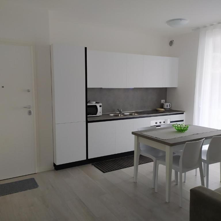 Jesolo Appartamenti F2 - Green Viking - Appartamento con 2 Camere da Letto - 5