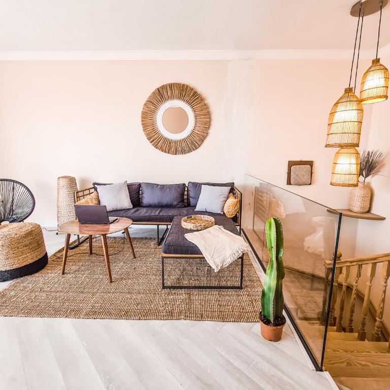 Oceanview Boutique House, 125 sqm, Parking, Sunset Rooftop - Casa de 3 dormitorios - 1