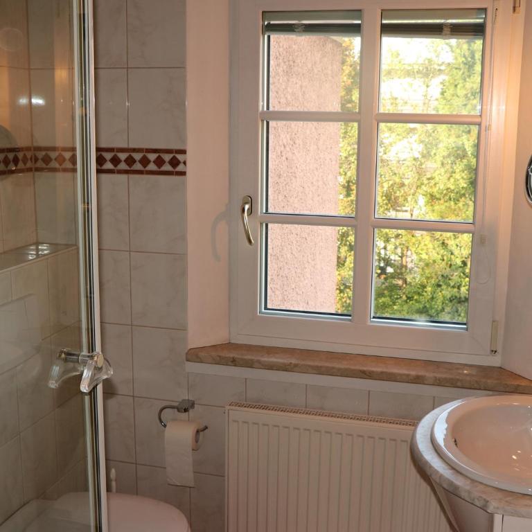 Ferienwohnungen Stuhlreiter GbR - Apartment mit Balkon - 6
