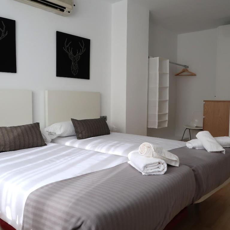 Apartments BCN Central-Montjuic - Two-Bedroom Apartment - 16
