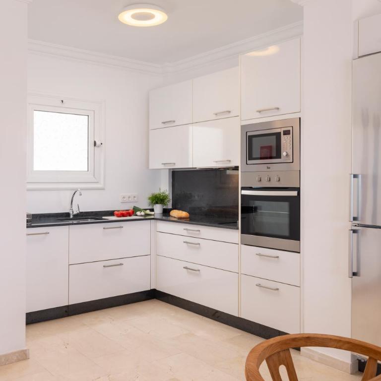 Luxury Villa Maria private heated pool Free Car except Christmas - Villa de lujo con piscina privada - Maria - 15