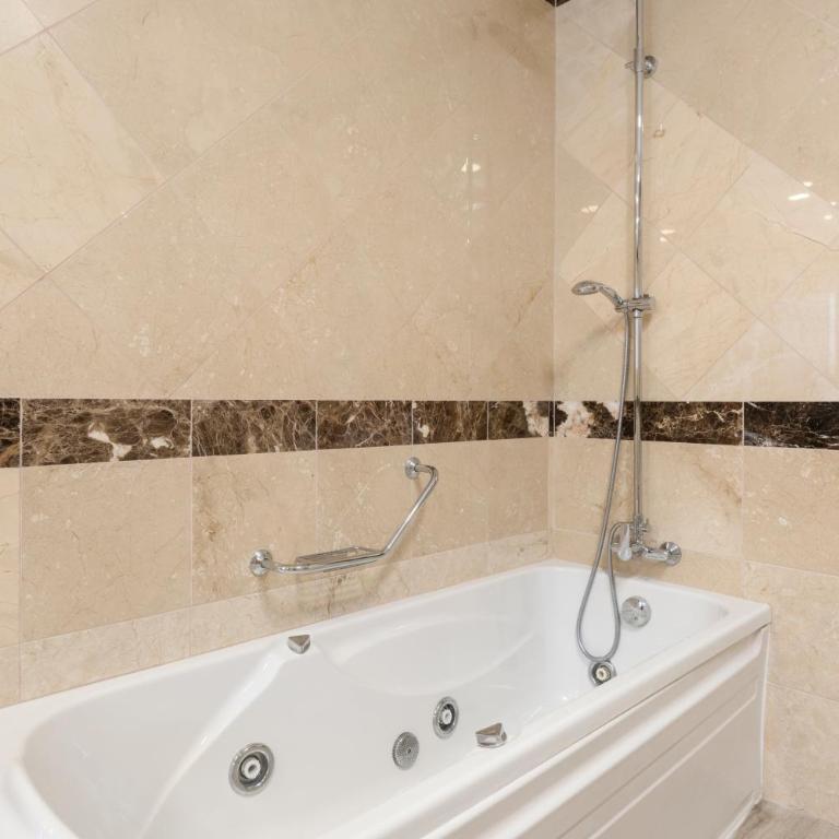 Luxury Villa Maria private heated pool Free Car except Christmas - Villa de lujo con piscina privada - Maria - 28