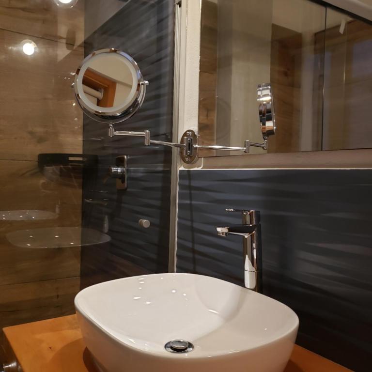 Casa Carmen - King Suite with Spa Bath - 3