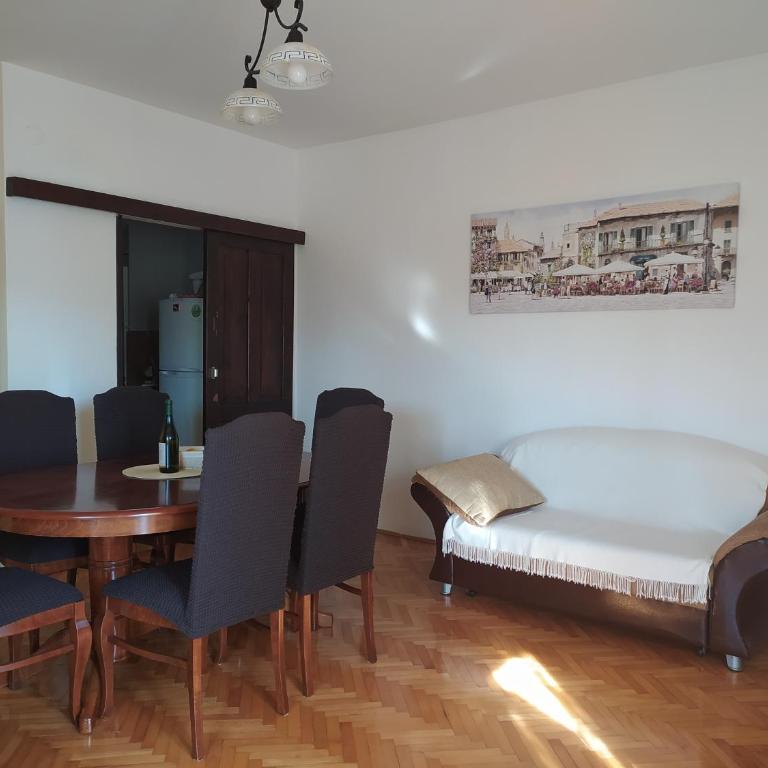 City life apartman - Two-Bedroom Apartment - 7