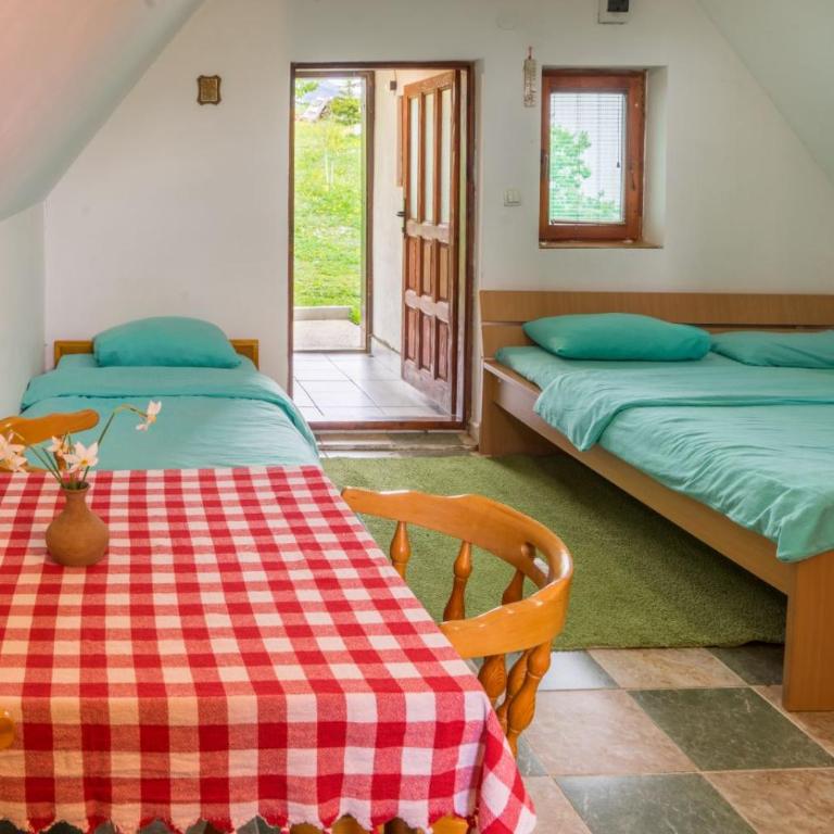 Family farm Jezera - Cottage with Garden View - 7