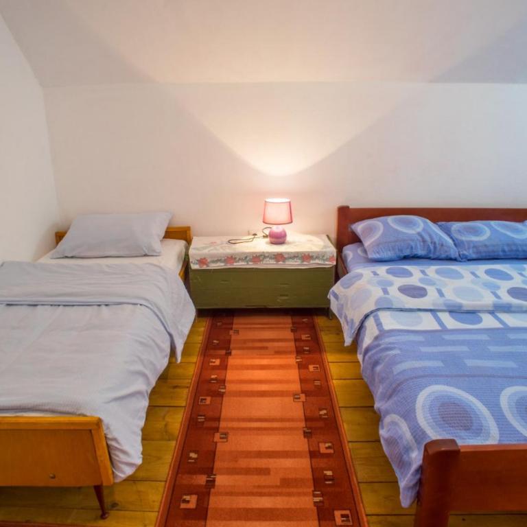 Family farm Jezera - Deluxe Triple Room - 3