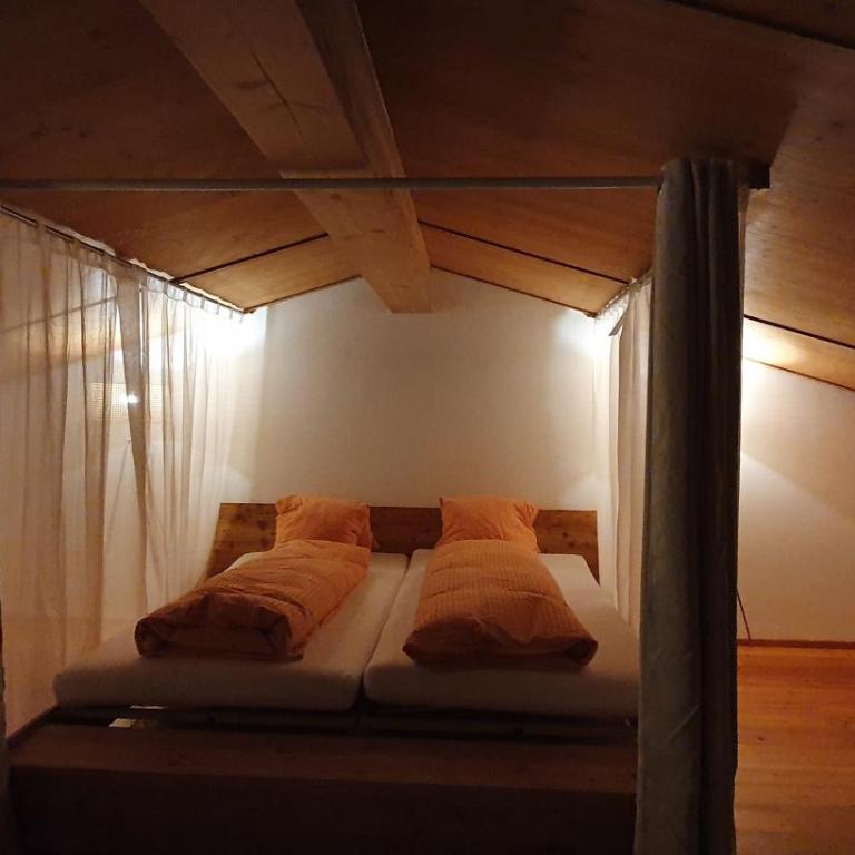 Chalet Breithorn- Perfect for Holiday with Amazing View! - Loft-Apartment B mit Whirlpool - 4