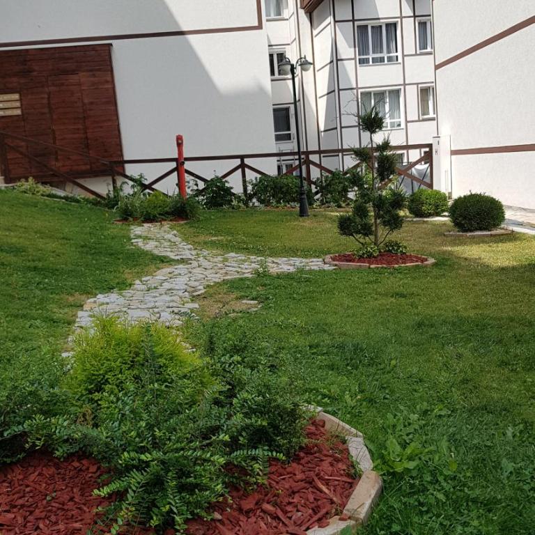 Čar30 Kraljevi čardaci - Standardni Studio - 39