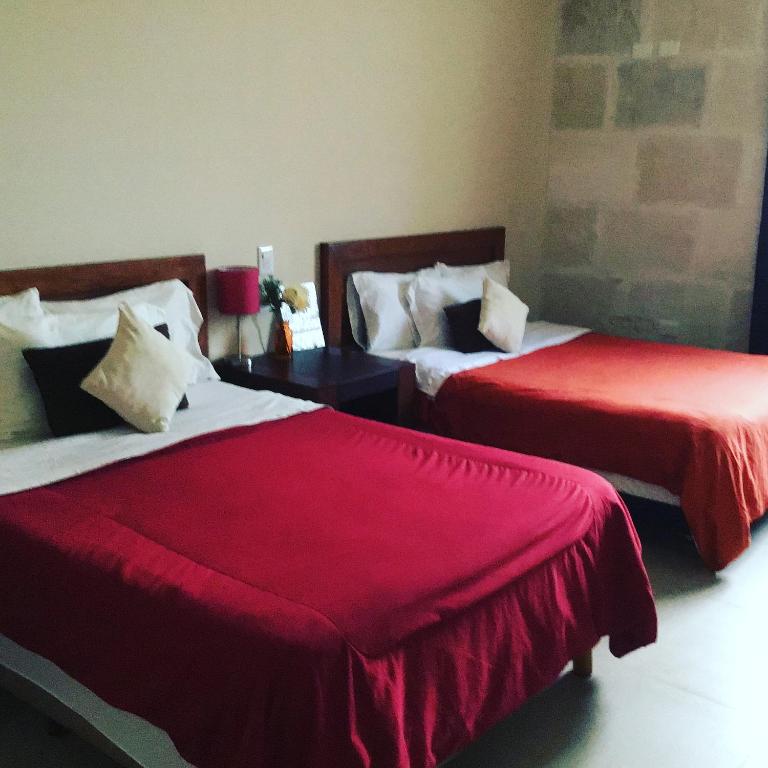 Bed and Breakfast Pecarí - Family Room with Private Bathroom - 11