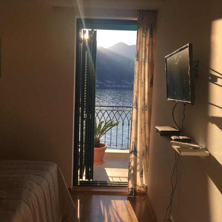 Lux Apartment, Astonishing View, 20m From Beach - One-Bedroom Apartment - 32