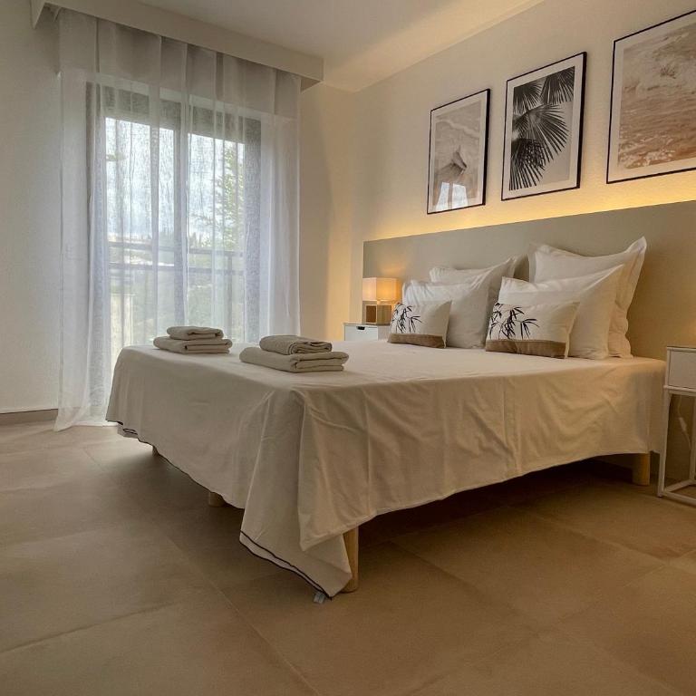Domaine D'Ahmosis, modern 2 bedrooms refurbished apartment, f3 moderne fraichement rénové - Apartamento de 2 dormitorios - 12