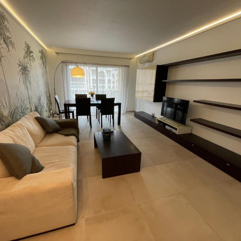 Domaine D'Ahmosis, modern 2 bedrooms refurbished apartment, f3 moderne fraichement rénové - Apartamento de 2 dormitorios - 6