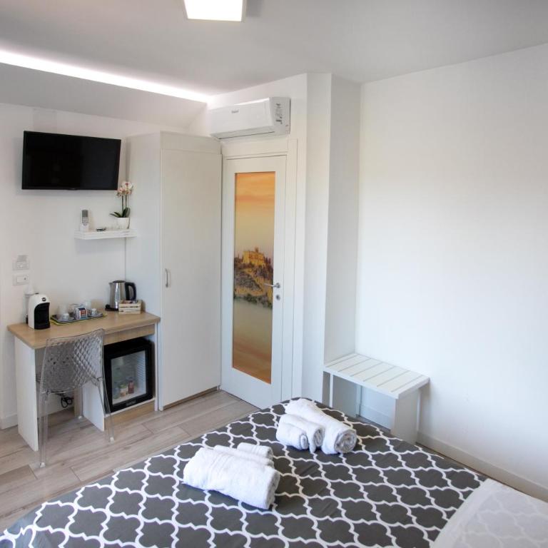 B&B Island Tropea -Sea View Rooms & Suites- - Camera Matrimoniale Deluxe con Vista Mare Laterale - 12
