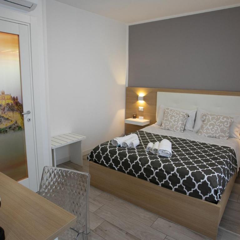 B&B Island Tropea -Sea View Rooms & Suites- - Camera Matrimoniale Deluxe con Vista Mare Laterale - 22
