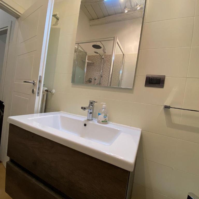 Casina Nel Borgo - Appartamento con 2 Camere da Letto - 17
