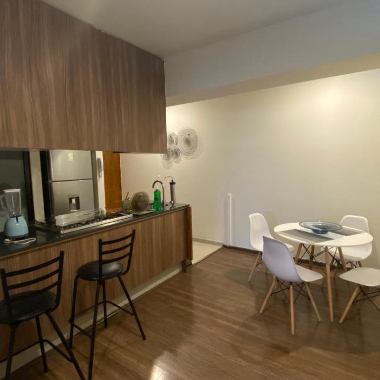 Chicago House - Three-Bedroom Apartment - 10