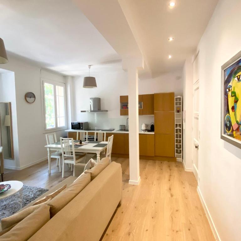 Stylish two-bedroom apartment -StayInAntibes - 5 Soleau - Appartement 2 Chambres - 2