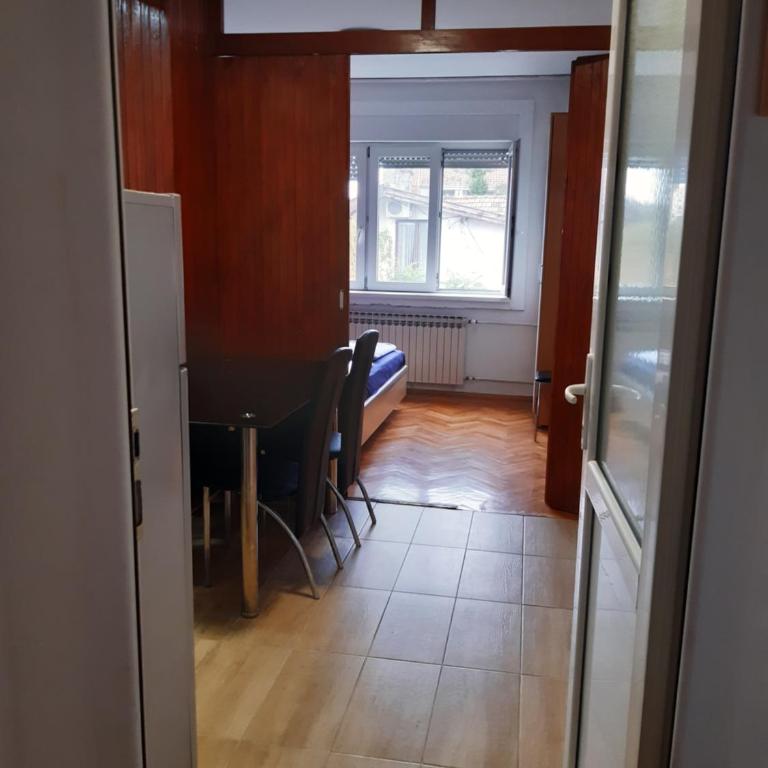 Viktorija brdo 2 - Apartment mit 1 Schlafzimmer - 1