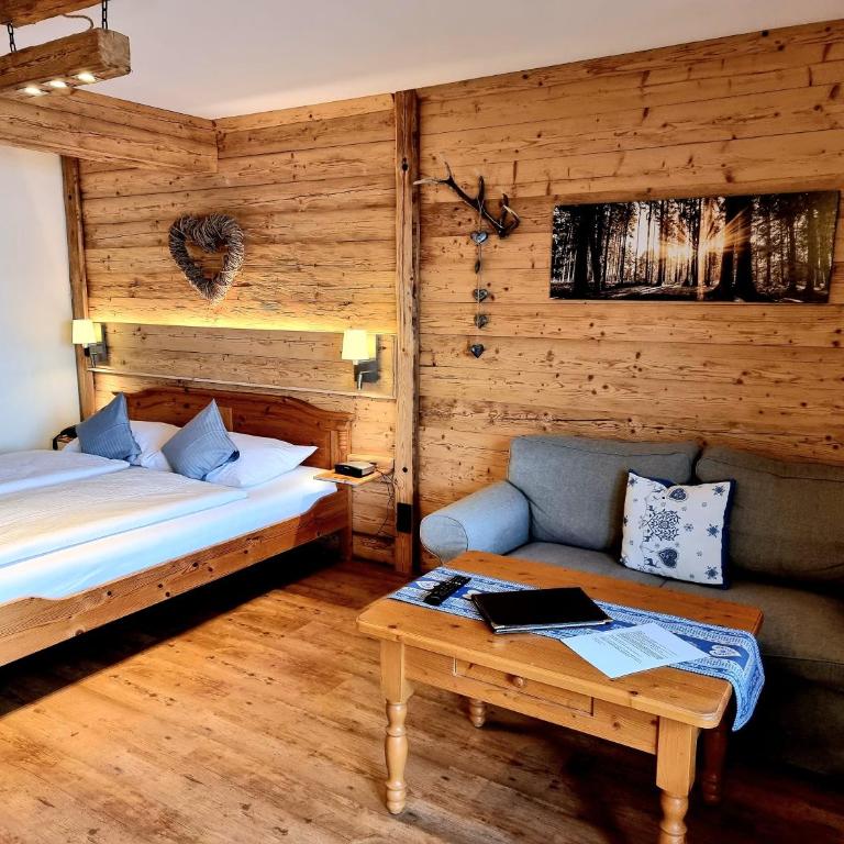 Seehotel Hartung & Ferienappartements - Deluxe Doppelzimmer mit Balkon und Meerblick - 2