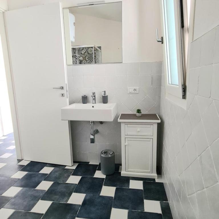 Villa vista pineta - 90 mt dalla spiaggia - Appartamento con Vista Giardino - 74