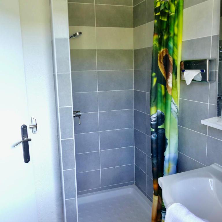 Hôtel Le Blainon - Chambre Double avec Terrasse - Vue sur Montagne - 5