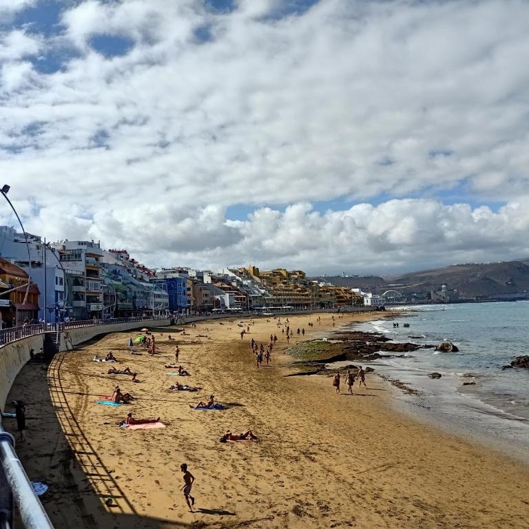 Estudio vacacional W&G Las Canteras con bonitas vistas al mar - Apartamento de 1 dormitorio - 3