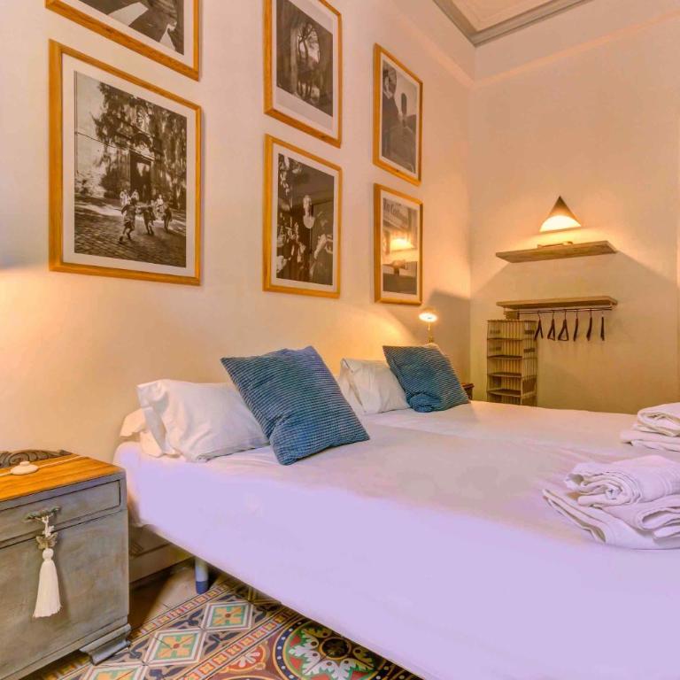 Factory Suites Barcelona - Superior Double with balcony and Private External Bathroom - 7