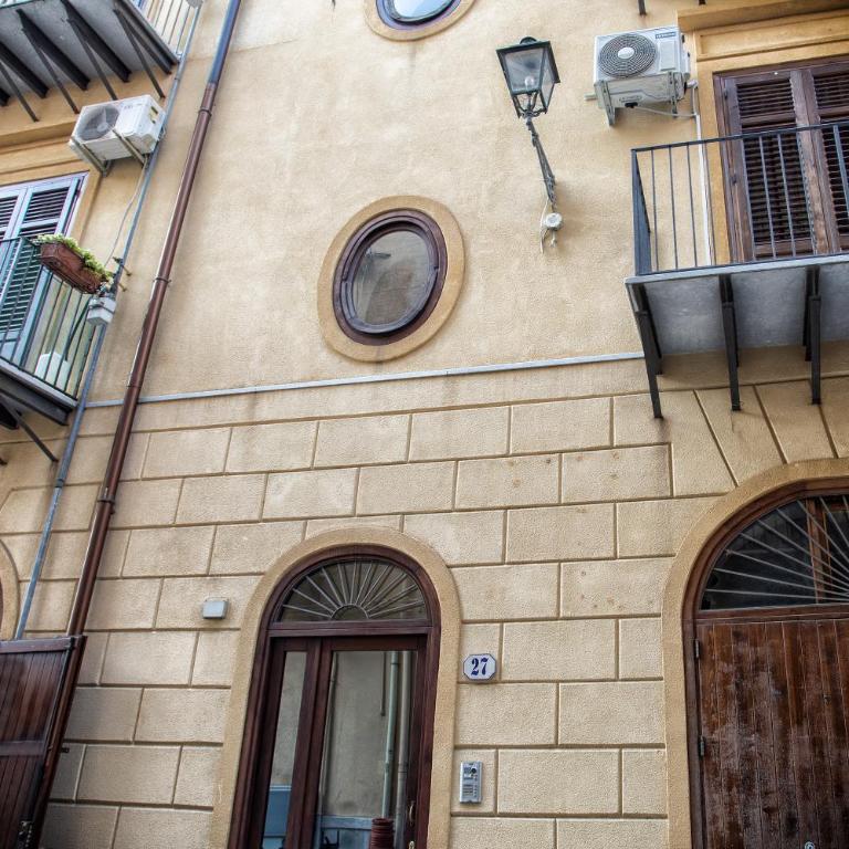 Sol&Luna 1909 Tourist Location in Old Town - Appartamento con 2 Camere da Letto e Balcone - 14