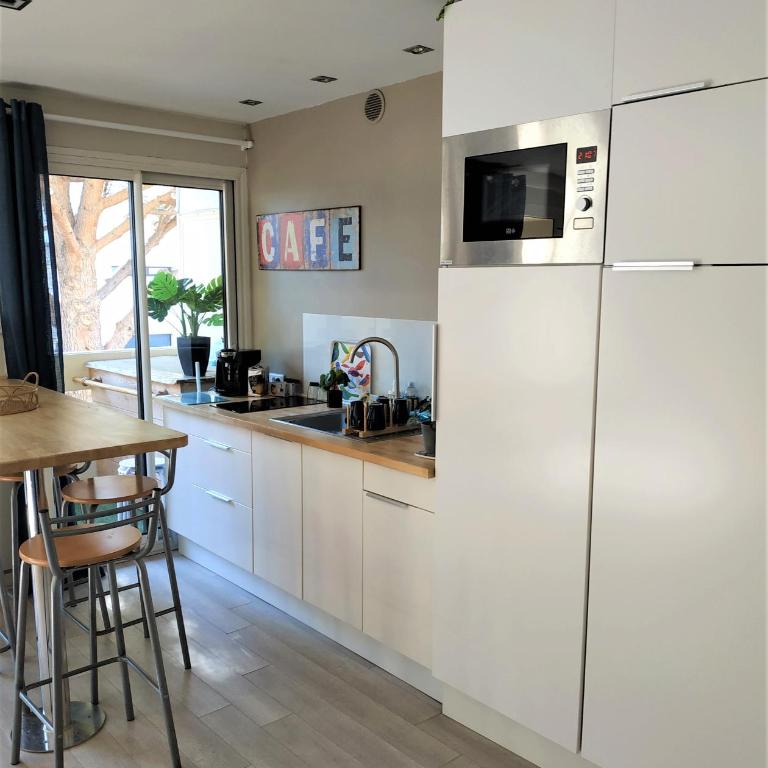 Charmant appartement à 350m de la plage et du port - Apartment mit 1 Schlafzimmer - 2