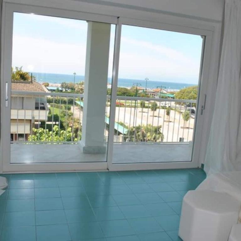 Elegante Attico panoramico a 2 passi dal mare - Appartamento - 26