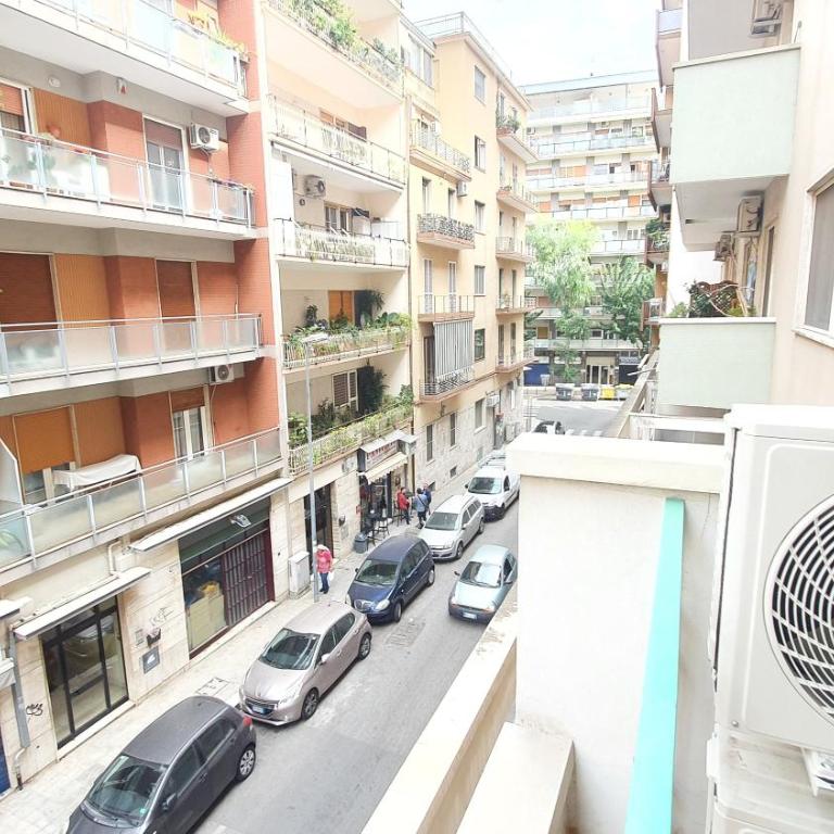 Comfy Vito Rooms with Ensuite and Parking - Bari Policlinico - Double Room with Private Bathroom - 21