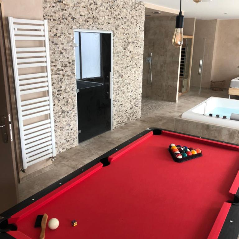 LE LOFT A BULLES (85m2 Jacuzzi Hammam Billiard Bar Douche Sauna) - Apartamento de 1 dormitorio - 32