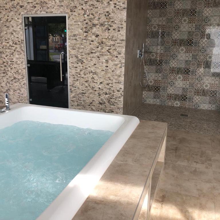 LE LOFT A BULLES (85m2 Jacuzzi Hammam Billiard Bar Douche Sauna) - Apartamento de 1 dormitorio - 31