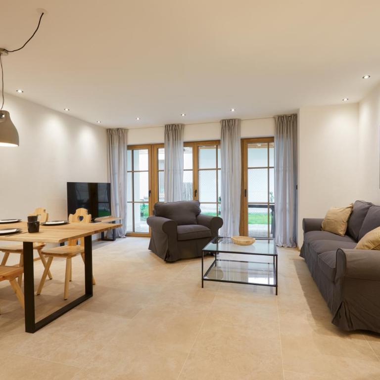 Zugspitzerei - Premium Chalet Ferienwohnungen - Apartment mit 2 Schlafzimmern - 1