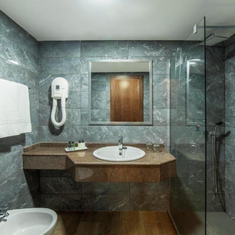 Essence Hotel Boutique - Habitación Doble con terraza - 1 o 2 camas - 5