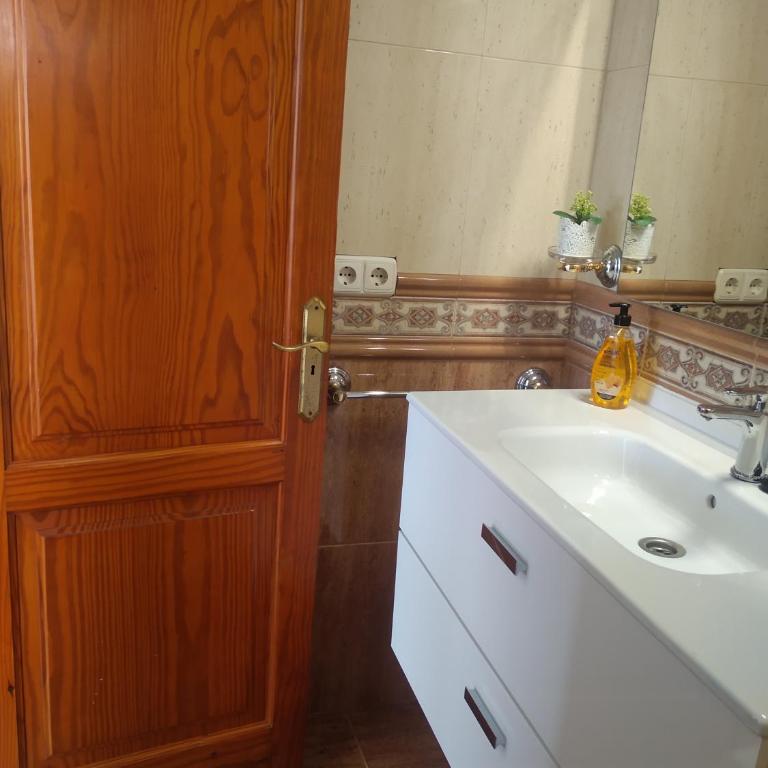 adosado cerca del mar - Three-Bedroom House - 7