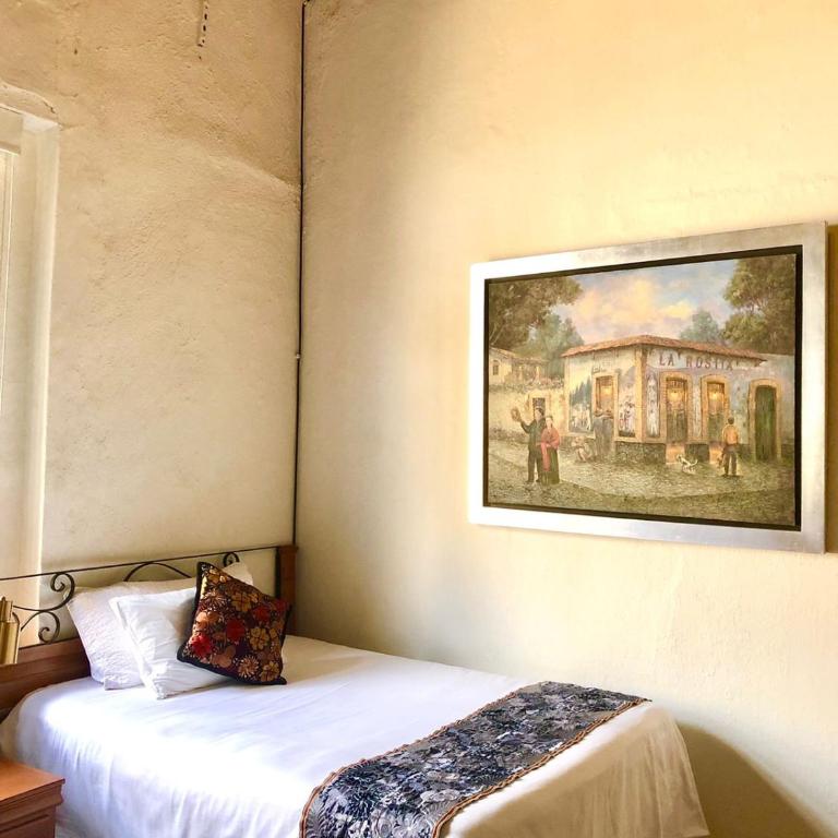 Los Camilos - Deluxe Queen Room with Two Queen Beds - 2